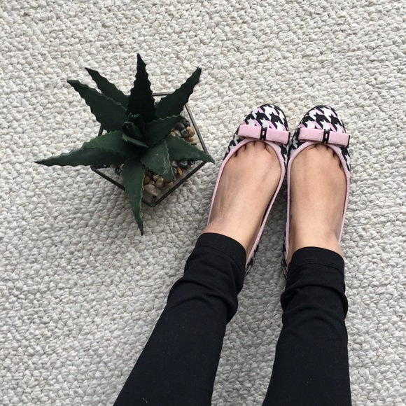 Dior Shoes - CHRISTIAN DIOR - Perfect pair of ballerinas.